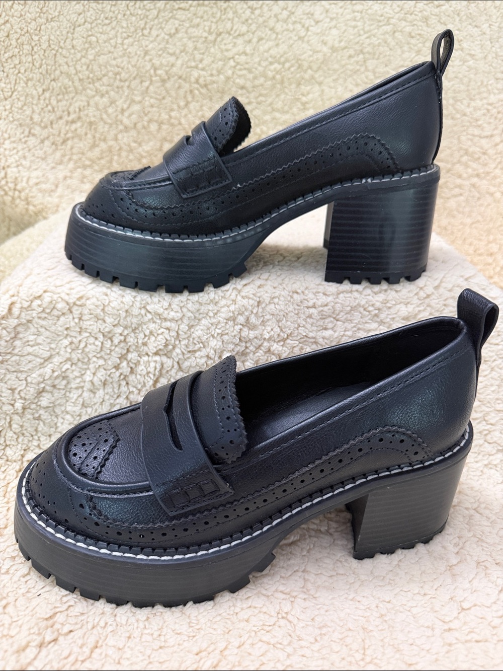 MIA Women's Deena Round Toe Platform Lug Sole Loafer